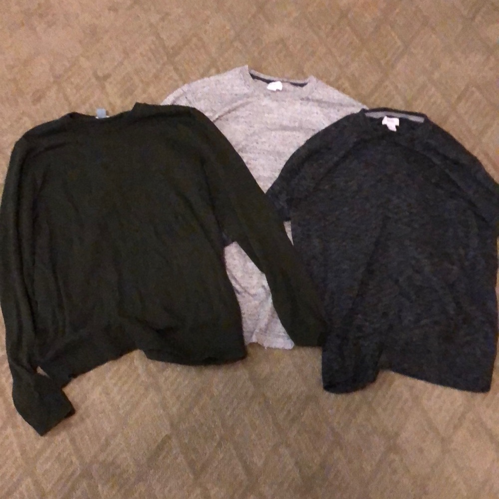 3 med men’s old navy sweaters